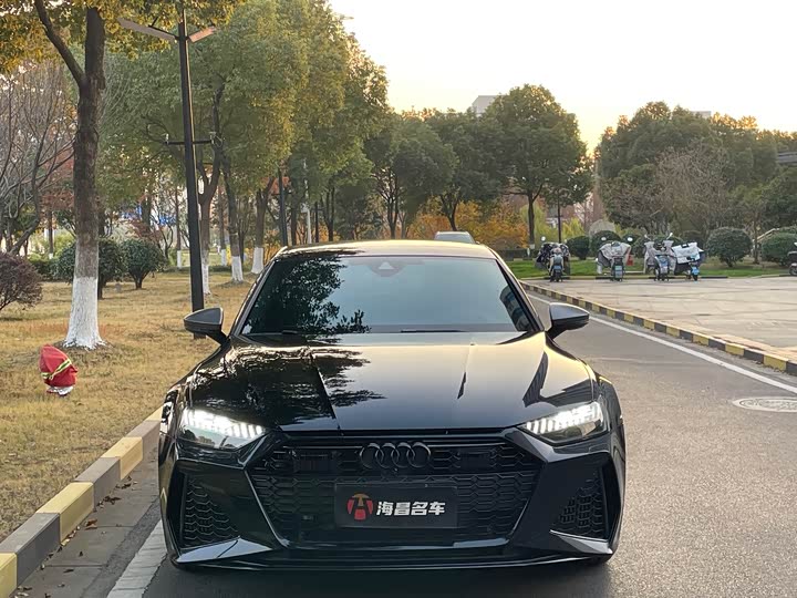 Фото 2 - Audi RS 7