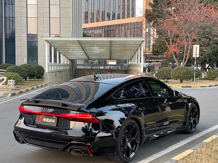 Фото 6 - Audi RS 7