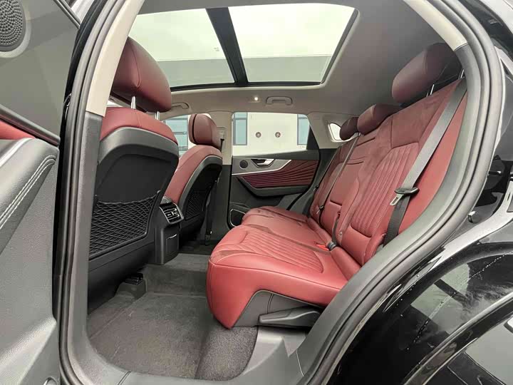 Фото 9 - Hongqi HS5