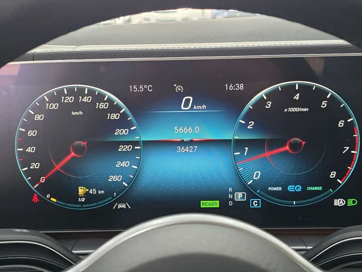 Фото 13 - Mercedes-Benz GLE-Class