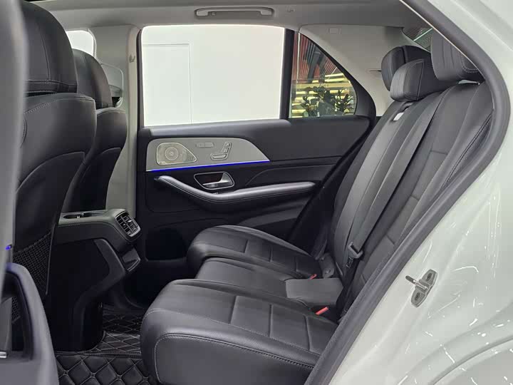 Фото 17 - Mercedes-Benz GLE-Class