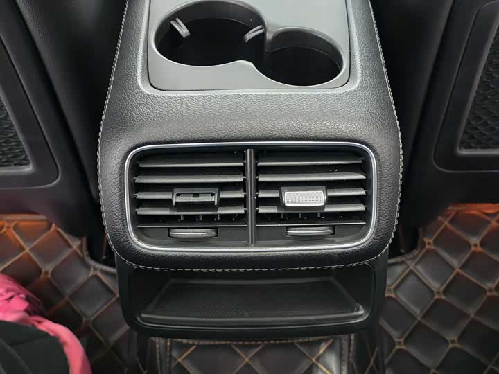 Фото 18 - Mercedes-Benz GLE-Class