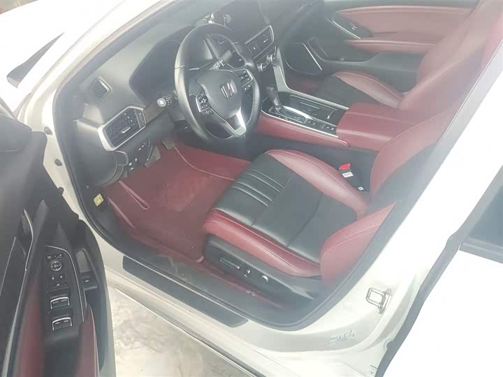 Фото 16 - Honda Inspire