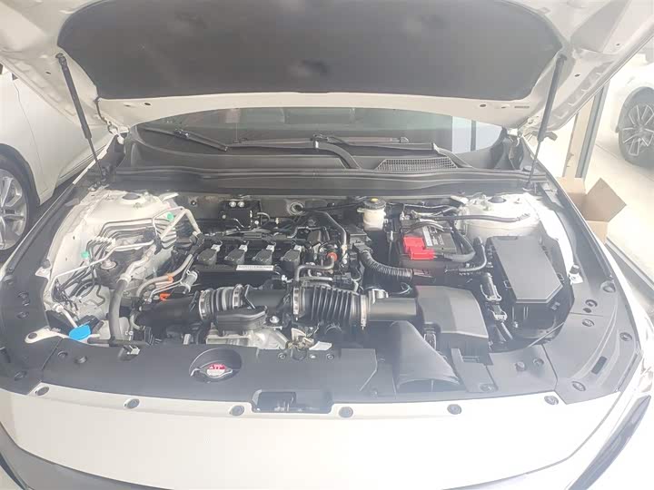 Фото 20 - Honda Inspire