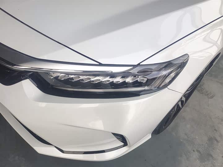 Фото 24 - Honda Inspire