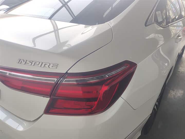 Фото 8 - Honda Inspire