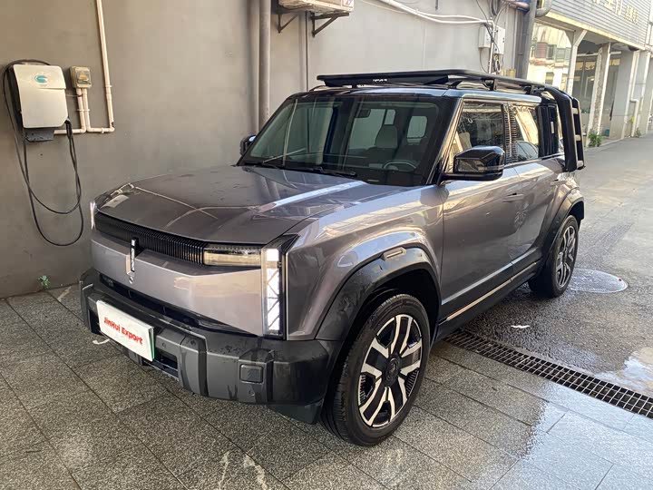 Фото 1 - Chery iCar 03