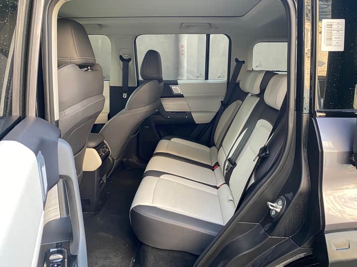 Фото 11 - Chery iCar 03