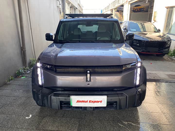 Фото 2 - Chery iCar 03