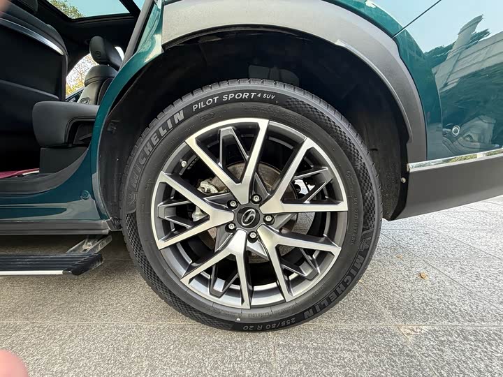 Фото 16 - GAC Trumpchi GS8