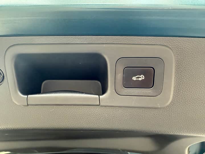 Фото 20 - GAC Trumpchi GS8