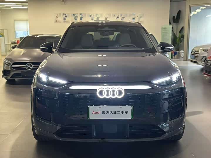 Фото 3 - Audi Q6L e-tron