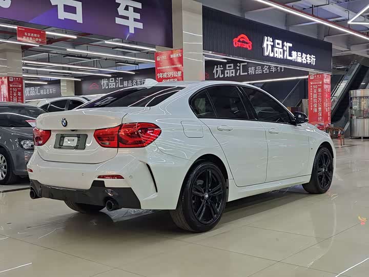 Фото 4 - BMW 1 Series