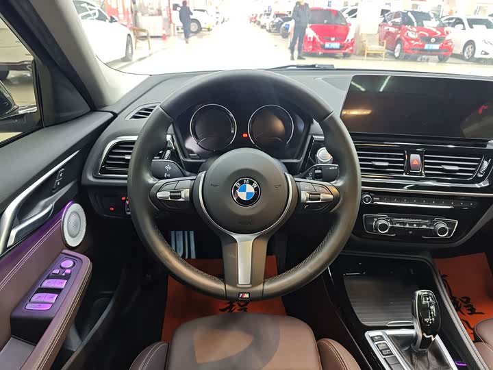 Фото 9 - BMW 1 Series