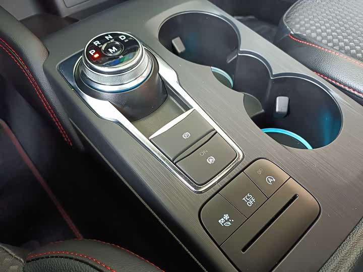 Фото 9 - Ford Focus