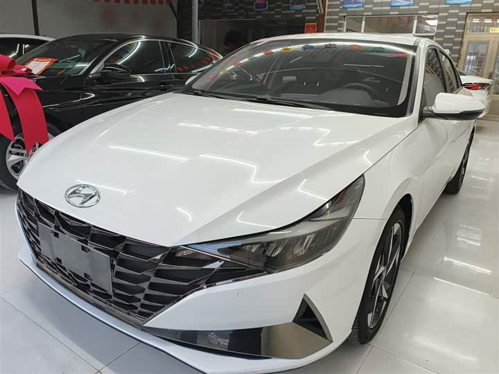 Фото 1 - Hyundai Elantra N line