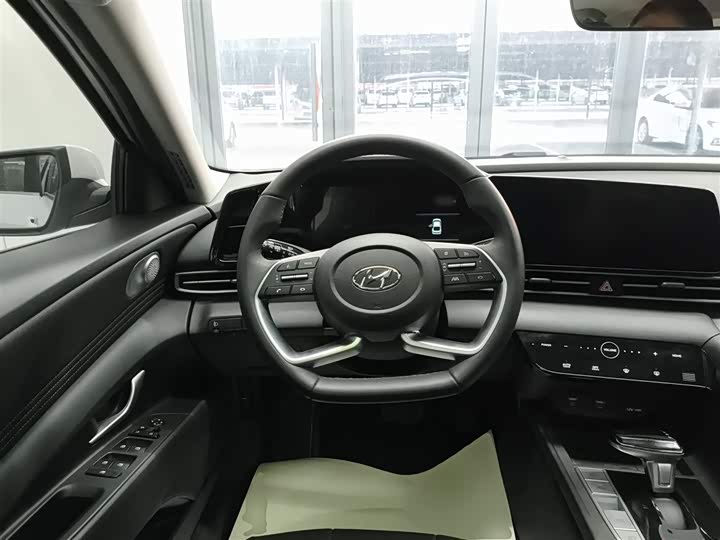 Фото 11 - Hyundai Elantra N line