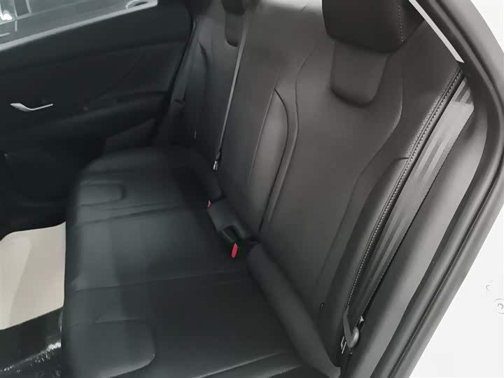 Фото 17 - Hyundai Elantra N line