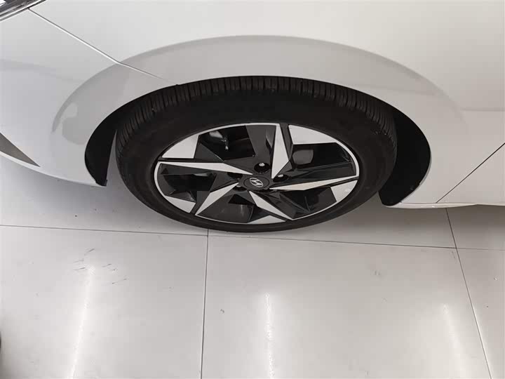 Фото 23 - Hyundai Elantra N line