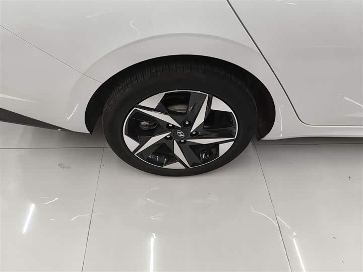 Фото 26 - Hyundai Elantra N line