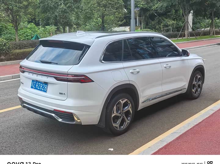 Фото 7 - Geely Monjaro