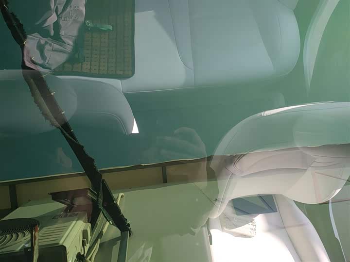 Фото 18 - Tesla Model 3