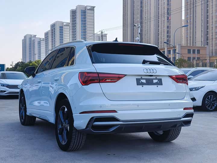 Фото 7 - Audi Q3