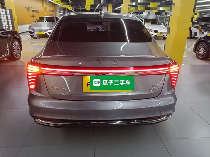 Фото 6 - Hongqi H5