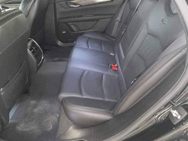 Фото 17 - Cadillac CT6