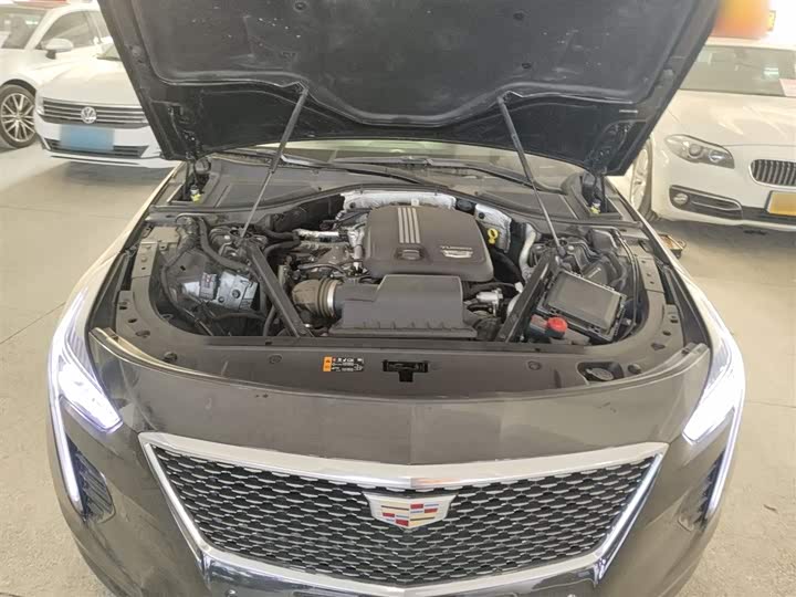 Фото 20 - Cadillac CT6