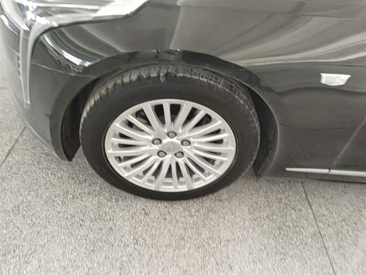 Фото 23 - Cadillac CT6