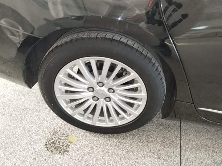 Фото 26 - Cadillac CT6