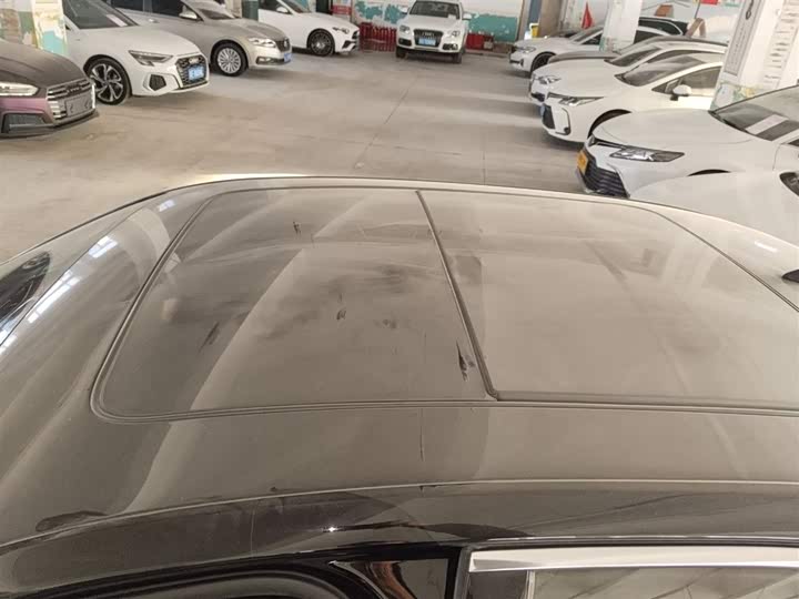 Фото 27 - Cadillac CT6