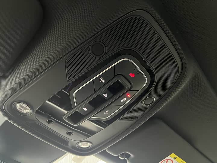 Фото 7 - Audi A6L