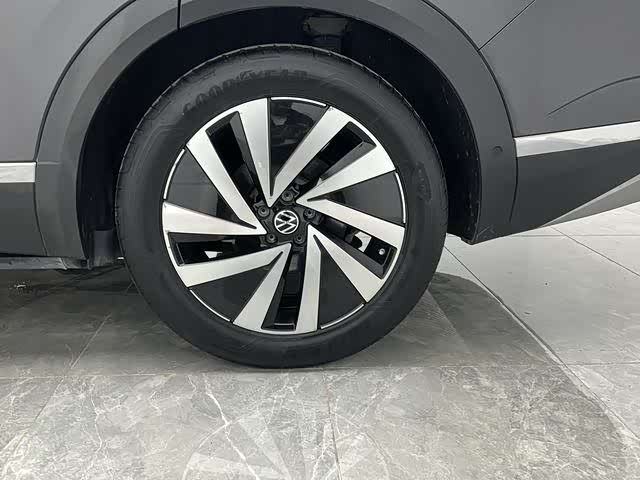 Фото 19 - Volkswagen Talagon