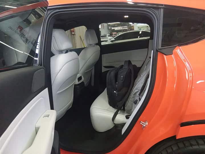 Фото 17 - XPeng G6