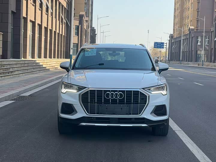 Фото 2 - Audi Q3