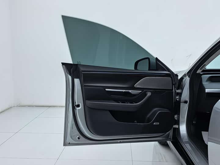 Фото 18 - XPeng P7