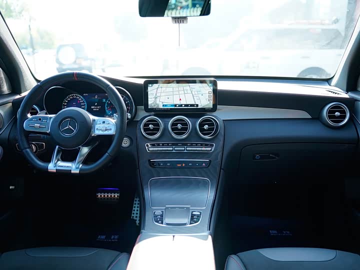 Фото 7 - Mercedes-Benz GLC-Class AMG