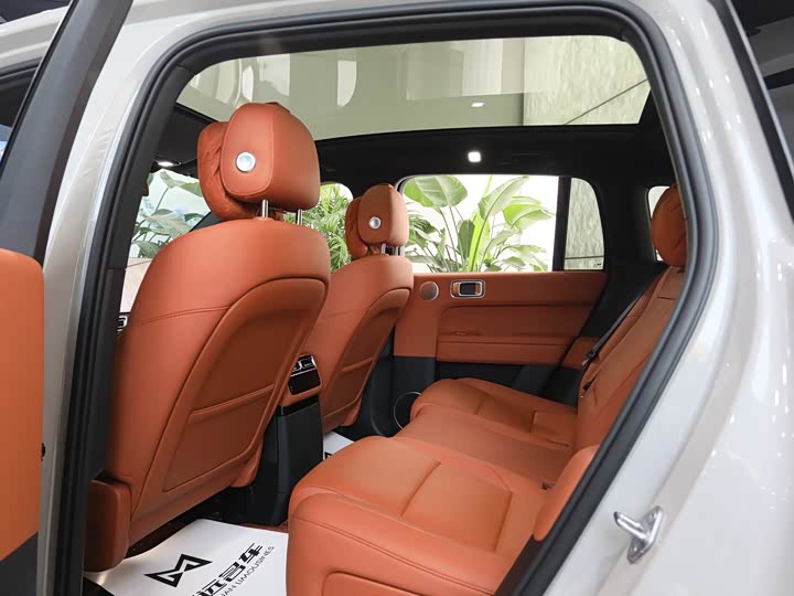 Фото 13 - LiXiang L6