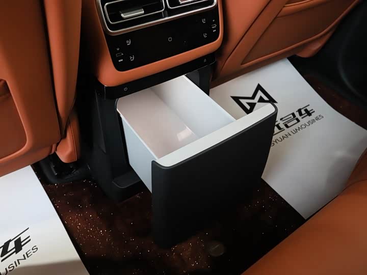 Фото 14 - LiXiang L6