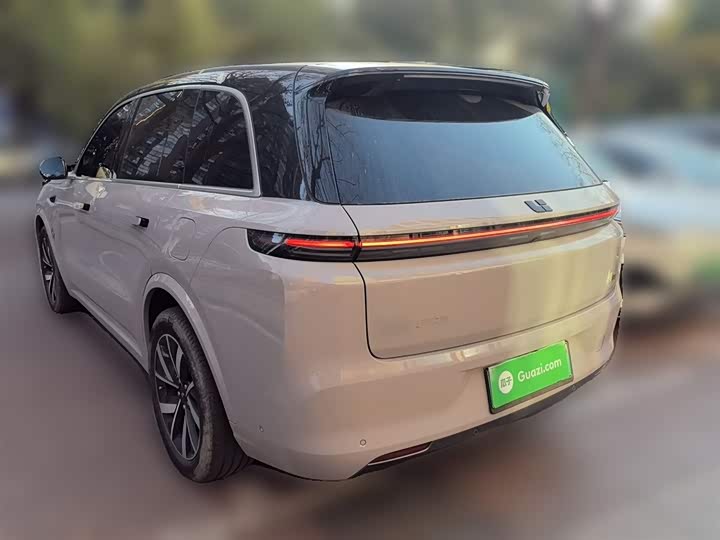 Фото 10 - LiXiang L8