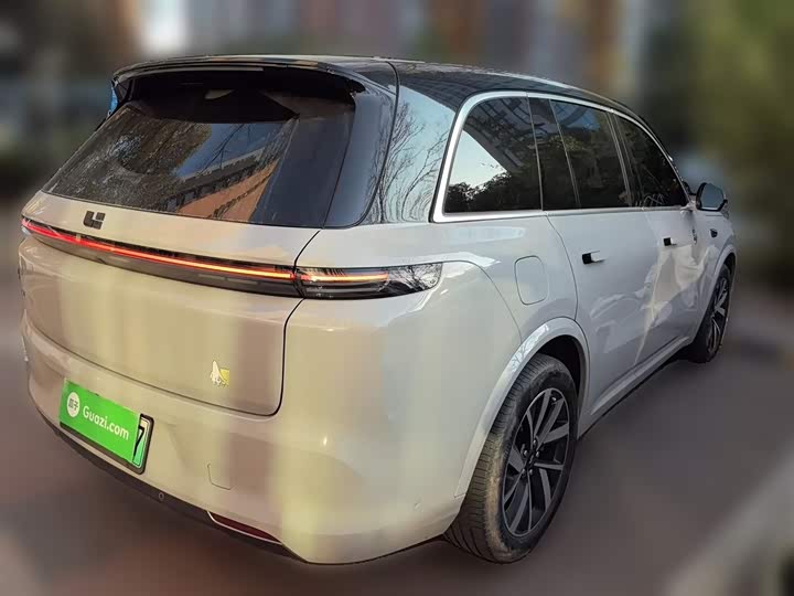 Фото 13 - LiXiang L8