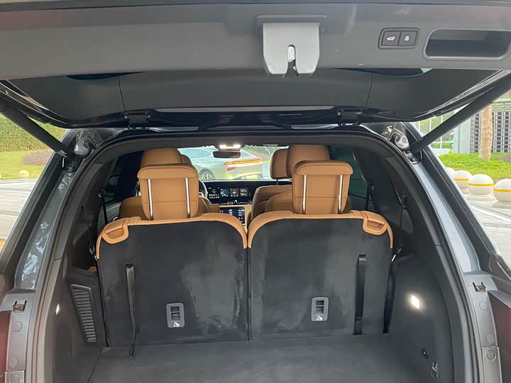 Фото 20 - LiXiang One