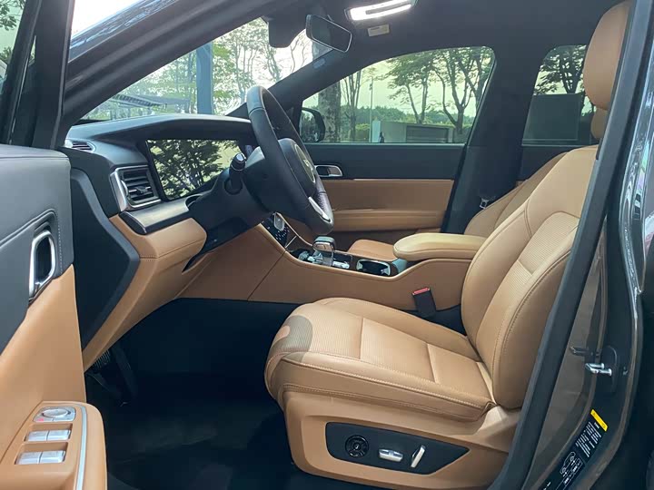 Фото 4 - LiXiang One