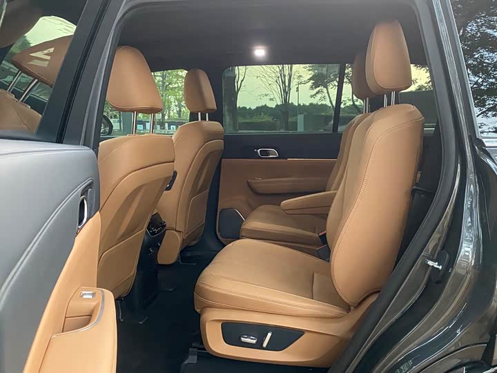 Фото 5 - LiXiang One