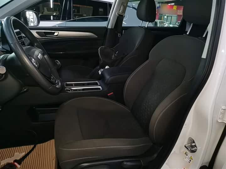 Фото 15 - Haval M6