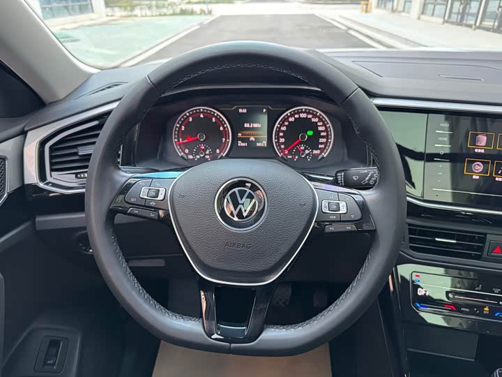 Фото 17 - Volkswagen Tayron