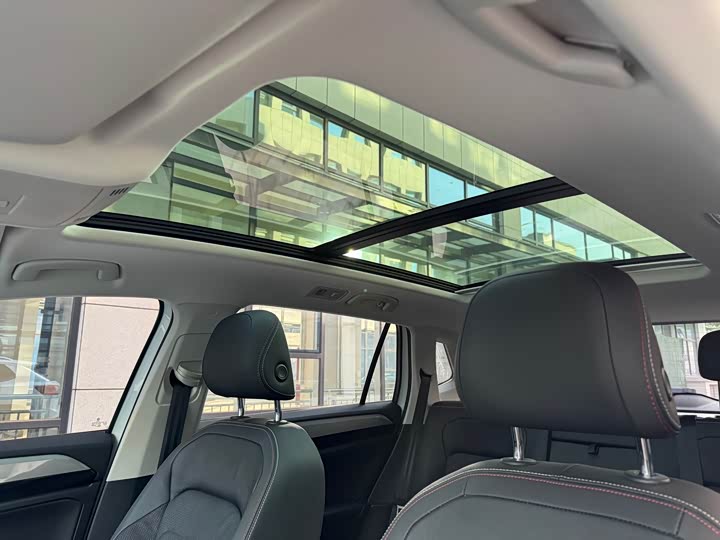 Фото 21 - Volkswagen Tayron