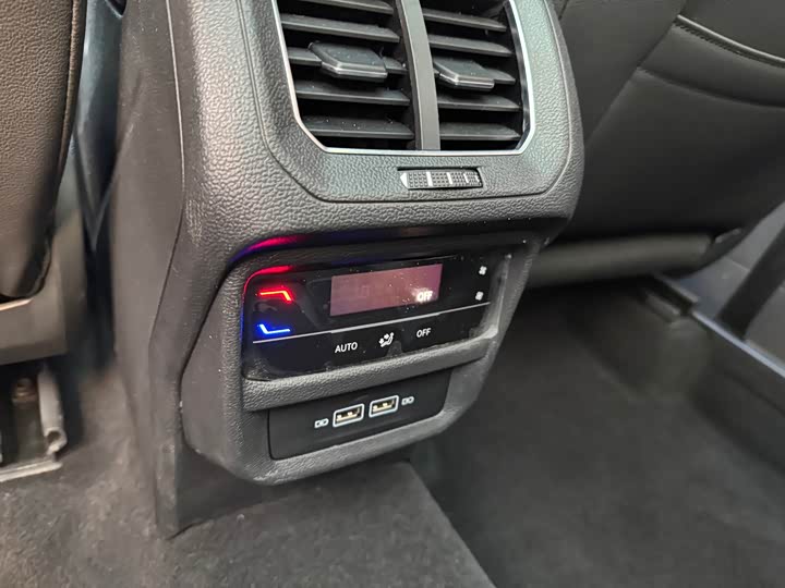 Фото 22 - Volkswagen Tayron